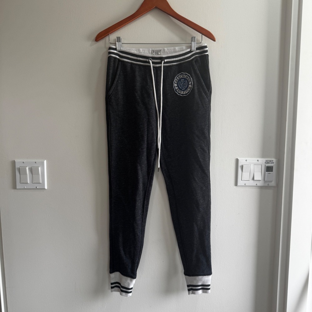 Abercrombie & Fitch Athletic Crest Jogger Sweatpants Grey Womens XS Athleisure - Picture 1 of 9